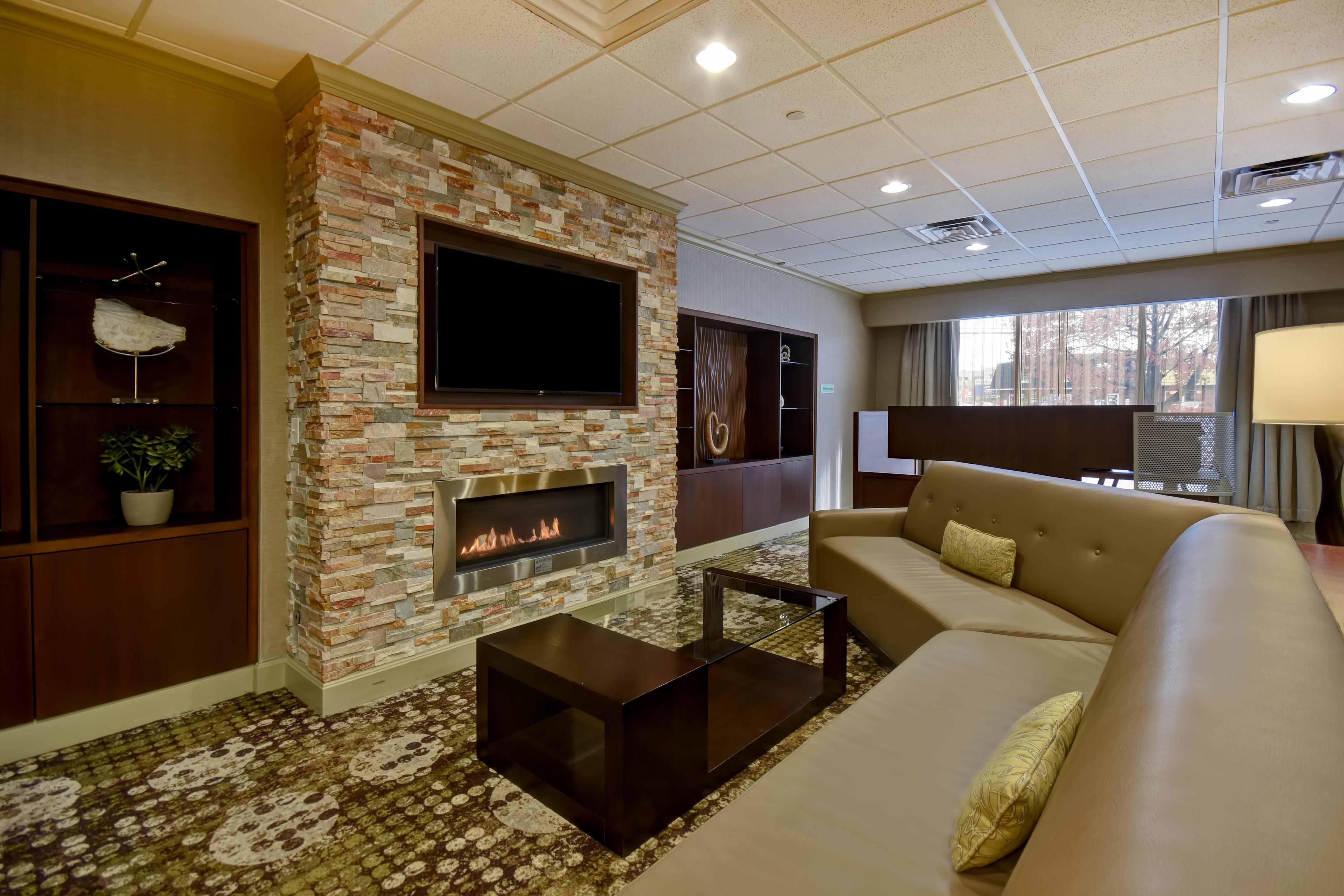 Holiday Inn Cincinnati-Riverfront By Ihg Ковингтън Екстериор снимка
