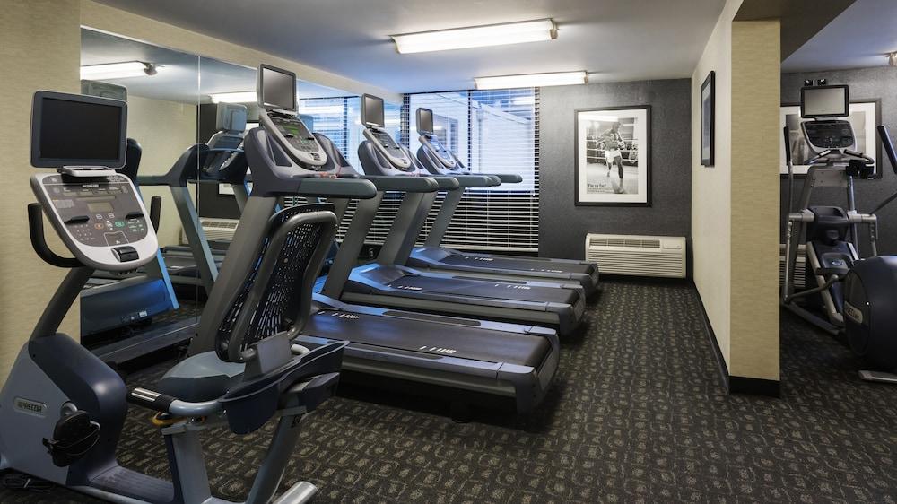 Holiday Inn Cincinnati-Riverfront By Ihg Ковингтън Екстериор снимка