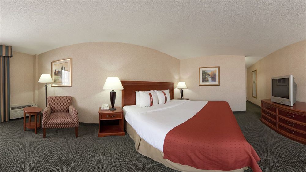 Holiday Inn Cincinnati-Riverfront By Ihg Ковингтън Екстериор снимка